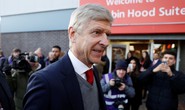 HLV Wenger cương quyết không rời Arsenal