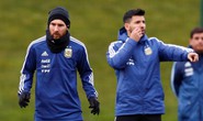 Messi đến Manchester, chờ đối đầu tuyển Ý