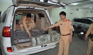Bắt quả tang ô tô biển kiểm soát Lào chở 100 bánh heroin