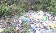 Di tích cấp quốc gia Hải Vân Quan bị rác thải bủa vây
