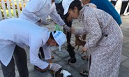 Không nói gia đình bị chó cắn, 2 cháu bé tử vong thương tâm
