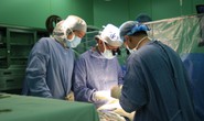 Khối u lấp gần hết van tim