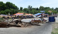 Sau 2 lần đối thoại, dân vẫn chặn xe vào nhà máy rác