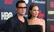 Lùm xùm cuộc chiến giành con của Angelina Jolie - Brad Pitt