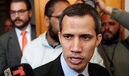 Venezuela tung đòn tới tấp vào tổng thống tự phong