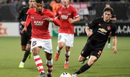 Dứt điểm kém, Man United mất ngôi đầu Europa League