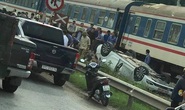 Tàu hỏa tông ôtô lật ngửa, nữ tài xế trẻ tử vong tại chỗ