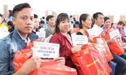 Đồng Nai: Tặng vé xe cho công nhân về quê đón Tết