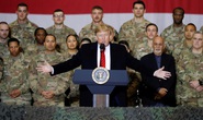 Ông Trump đến Afghanistan, có động thái bất ngờ về Taliban