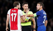 Cận cảnh 2 thẻ đỏ trong 55 giây của Ajax, Chelsea được trọng tài ưu ái?