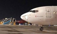 Đang hạ cánh xuống Nội Bài, máy bay suýt va phải vật thể lạ