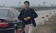 Vi phạm luật giao thông, người đi xe BMW trình giấy tờ báo chí giả để xin xỏ