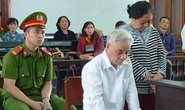 Cựu chánh án Phú Yên tham ô gục đầu nghe tòa tuyên phạt