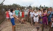 Đông nghẹt khách quốc tế tham quan Nhà tù Phú Quốc