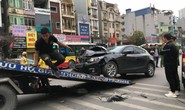 Ôtô Mazda tông liên hoàn nhiều phương tiện trên phố, 3 người bị thương