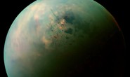 Mặt trăng Titan tồn tại dạng sự sống mê-tan điên rồ?