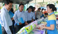 Gắn phong trào thi đua với bảo vệ, chăm lo cho người lao động
