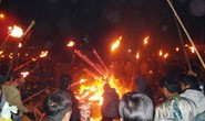 Độc đáo tục xin lửa đêm giao thừa ở ngôi làng cổ gần 400 năm