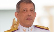 Quốc vương Thái Lan phản đối chị gái ra tranh cử thủ tướng