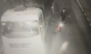 5 thanh niên cầm hung khí cố tình chặn xe ôtô trong hầm đường bộ