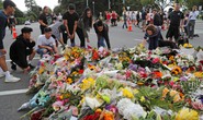 New Zealand: Nghi phạm vụ xả súng im lặng khi ra tòa