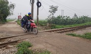 Băng qua đường sắt, 2 vợ chồng 80 tuổi bị tàu hỏa tông tử vong thương tâm