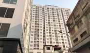 Bé trai 4 tuổi rơi từ tầng 11 tòa chung cư xuống đất