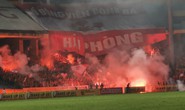 Phạt Hà Nội FC đá sân không khán giả vì để CĐV Hải Phòng đốt pháo sáng