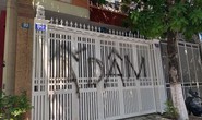 Vụ sàm sỡ bé gái: Nhà cựu phó viện trưởng VKSND Đà Nẵng bị vẽ bậy, ném rác