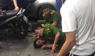 Kẻ nghi ngáo đá xông vào chém vợ chồng chủ quán, gây thương tích thượng úy cảnh sát