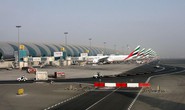 Máy bay rơi ở Dubai, không ai sống sót
