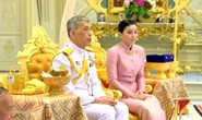 Hoàng hậu Thái Lan là ai trước khi được sắc phong?