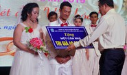 Sóc Trăng: Tưng bừng lễ cưới tập thể cho công nhân khó khăn
