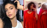 Kylie Jenner nhận gạch đá vì làm tiệc cảm hứng phim 18+