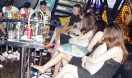 Bắt quả tang 11 chân dài và 17 nam thanh niên mở tiệc ma túy ở quán karaoke