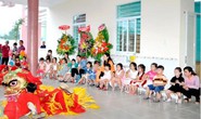 Trường mầm non đón nhận 373 cháu bé con của công nhân