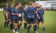 Công Phượng vui đùa cùng đội bóng mới trong trận giao hữu thắng Gent 4-2