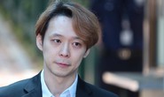 Nhận án treo, “Hoàng tử gác mái” Park Yoo Chun khóc, xin lỗi
