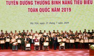 Thủ tướng Nguyễn Xuân Phúc gặp mặt 500 thương binh nặng