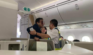 Khách thương gia bị tố sàm sỡ trên máy bay: Cục Hàng không chỉ ra điểm bất thường trong xử lý