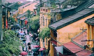 Vẫn biết Hội An đẹp, ai ngờ đẹp cả trong mưa!