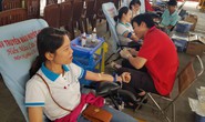 CNVC-LĐ TP HCM hiến máu cứu người