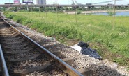 Đi vệ sinh gần đường tàu hoả, người đàn ông bị tông tử vong