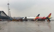 Hàng chục chuyến bay bị ảnh hưởng bởi bão số 3