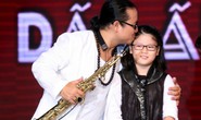 Con gái nghệ sĩ saxophone Trần Mạnh Tuấn vượt mặt bố