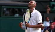 Nick Kyrgios đập gãy vợt, tranh cãi và từ chối bắt tay trọng tài