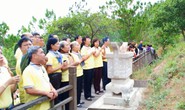 Cán bộ Công đoàn TP HCM dâng hương, viếng mộ Đại tướng Võ Nguyên Giáp