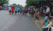 Sạt lở đèo Bảo Lộc: Hàng trăm người vật vạ ngoài đường vì kẹt xe