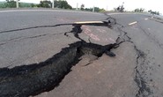 Vụ đường 250 tỷ vừa hoàn thành đã nứt toác: Mặt đường ngày một tan nát