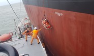 Điều tàu vượt sóng cứu thuyền viên nước ngoài bị nạn